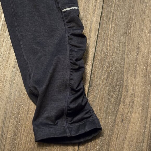 758. Mondetta Black Leggings Size Med. Excellent Like New - Picture 3 of 13